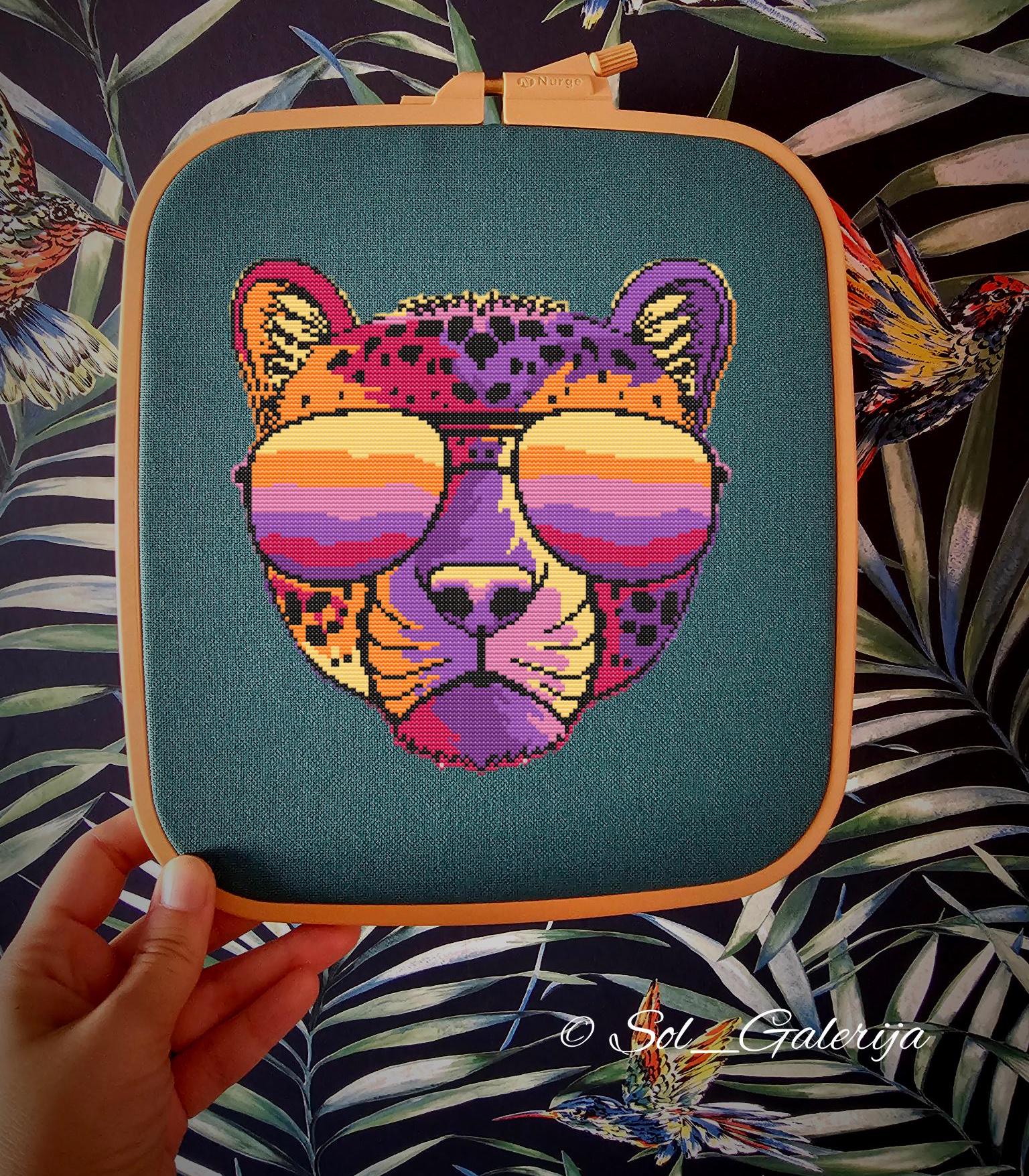 Cheetah with glasses | Cross Stitch Pattern PDF | Modern Embroidery | Colorful animals | Leopard | Handmade chart | Digital file download