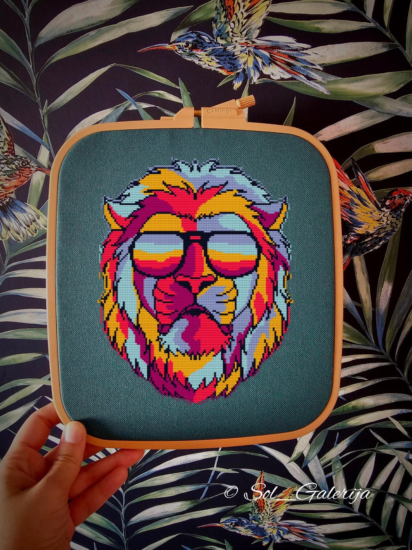 Lion with glasses | Cross Stitch Pattern PDF | Modern Embroidery | Colorful animals | Handmade chart | Digital file download